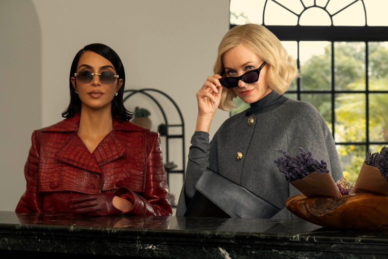 Kim Kardashian and Naomi Watts 